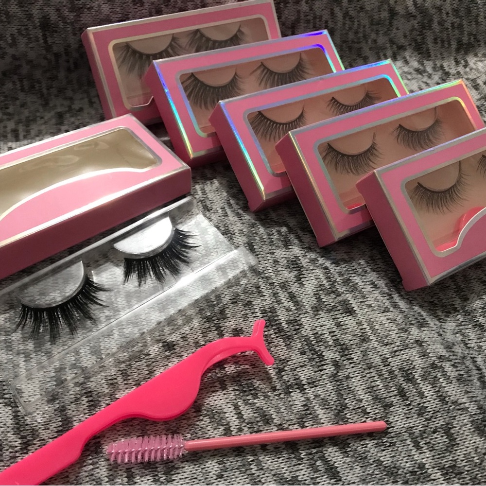 EyeLashes multi style . 6 sets in box with mascara wand and lash tweezers